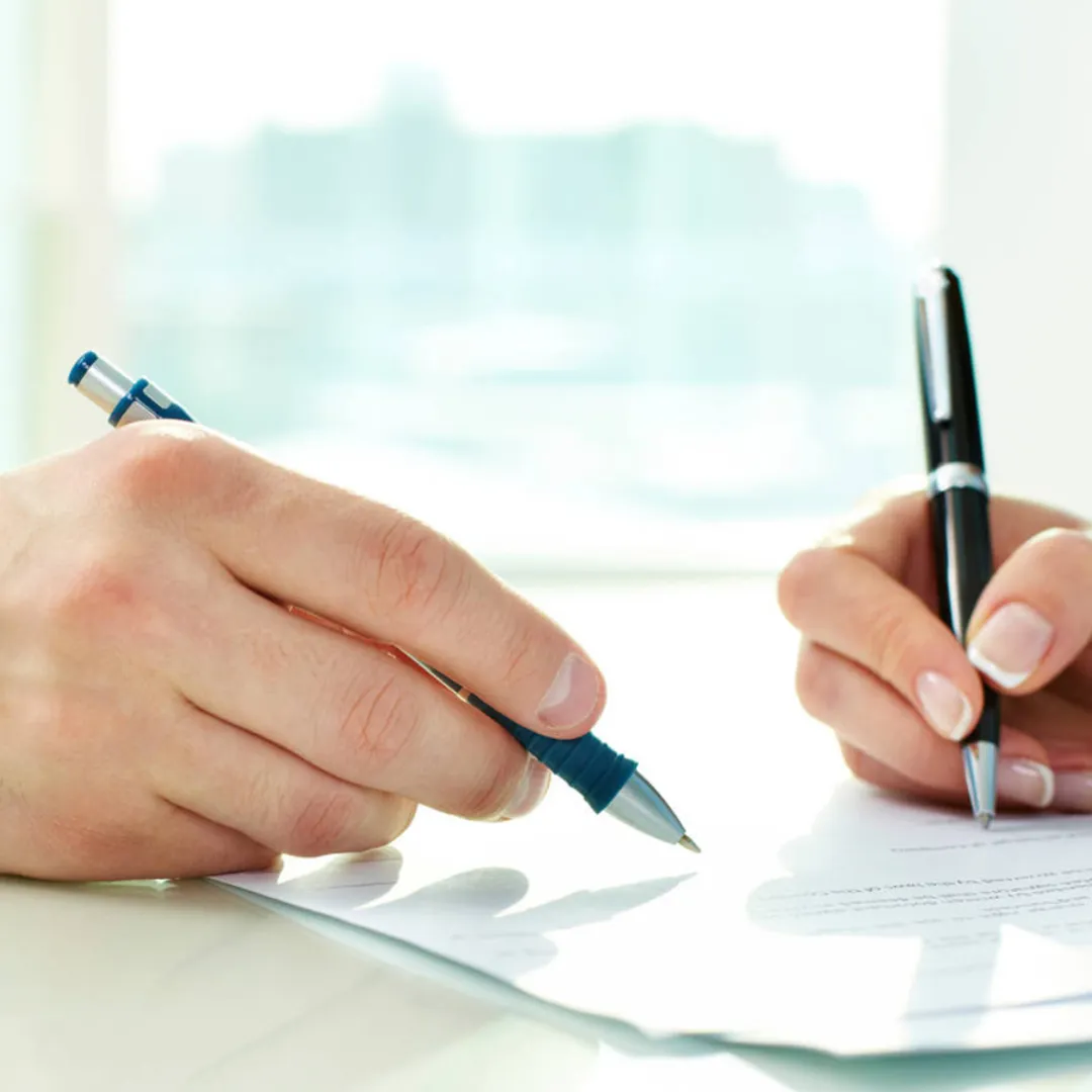 Documentos e Certidões